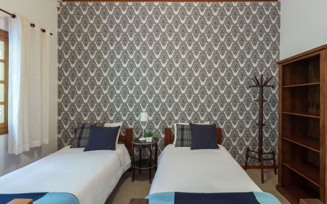 Paradise Hotel Boutique