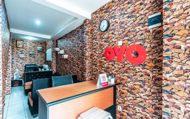 OYO 2122 Qubic