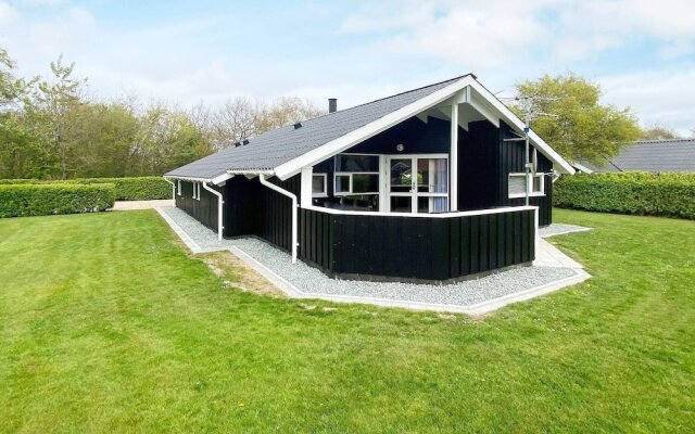 6 Person Holiday Home in Hemmet