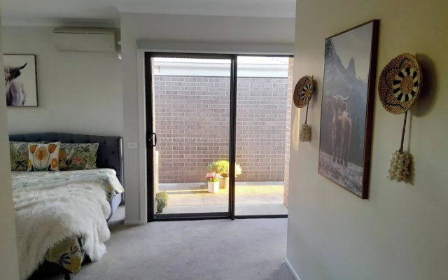 Modern Seaside Boho Incl Breakfast – Guest Rooms – Cowes