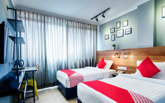 Super OYO 761 City Hotel