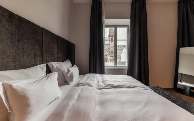 META SUITES historic city living