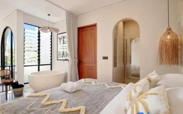 Ulu Luxury Loft 1BR with Romantic Bathtub near Melasti Beach