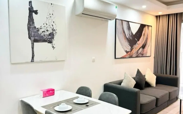 HMH - Vinhomes D'capitale