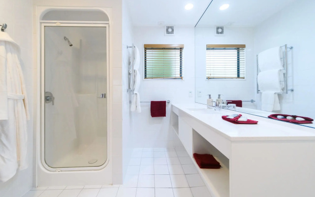 Aubyn Court Spa Motel
