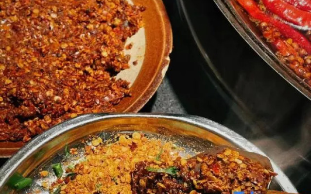 Jingcheng Hotel (Chongqing Shapingba  Chongqing University)