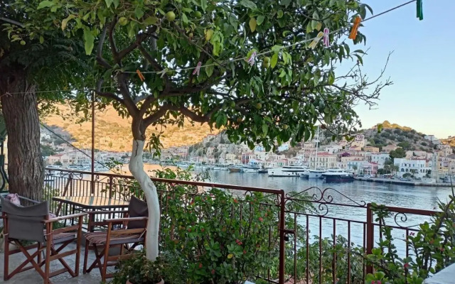 Pitini Sevasti house