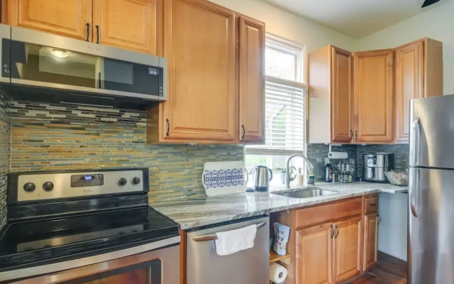 5 Mi to US Capitol: Washington DC Townhome