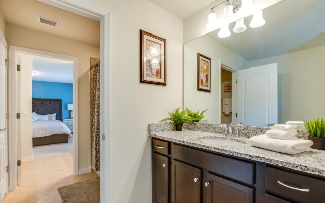 Windsor at Westside - 8875 Qin Loop