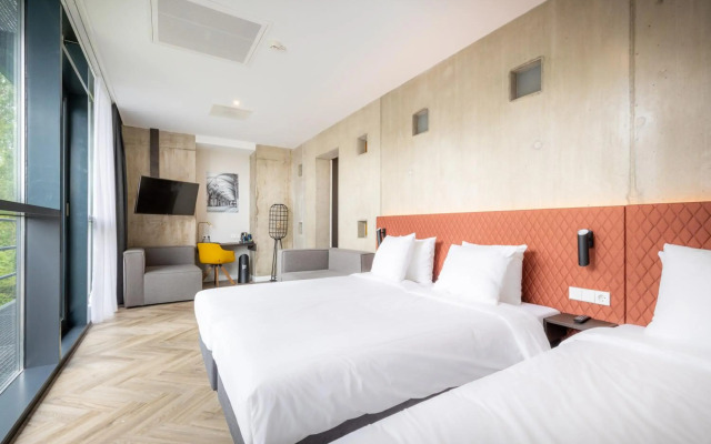 Hotel New Kit