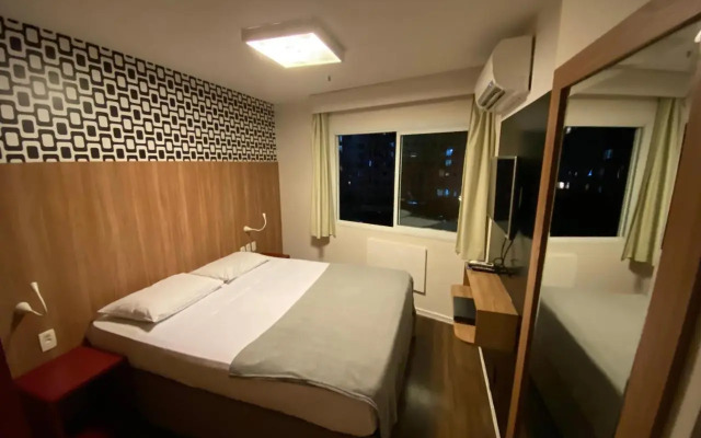Flat Ipanema 2 Quadras da Praia - Estacionamento gratuito