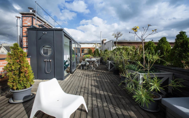 200m2 Splendid Downtown Flat with 75m2 Gergious Terrace