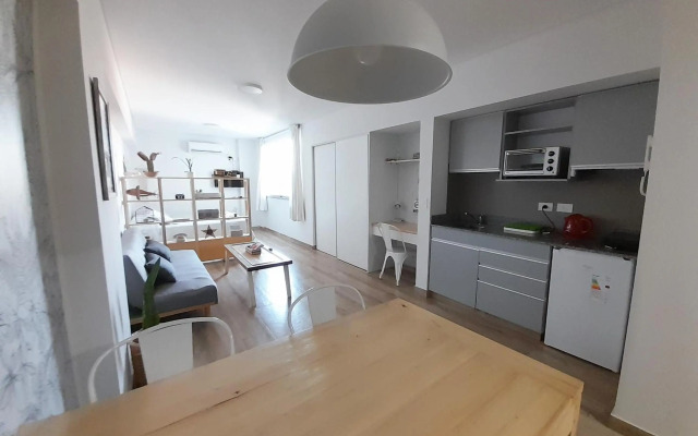 Luminous and confy mono apart