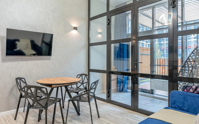 Хорошего дня на проспекте Космонавтов 108Е