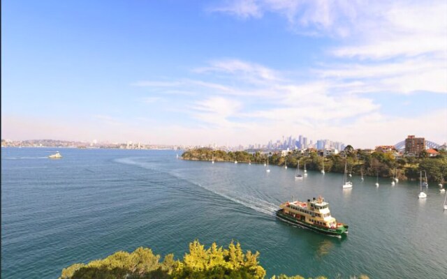 Elegant Waterfront Mosman Bay - RAG10