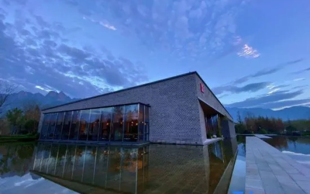 Hotel MoMc Jiuhuashan