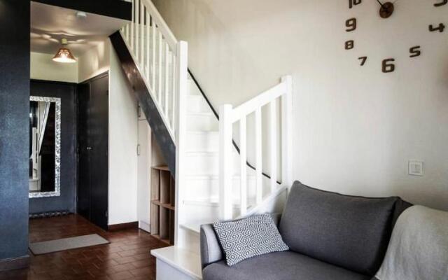 Feels1203 - T1 Duplex