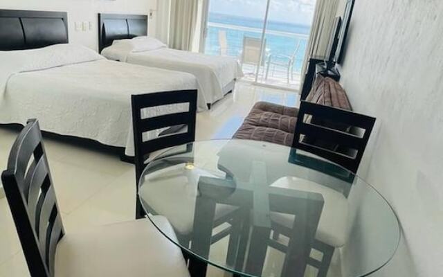 Room-ocean View Room #1202near The Clubs