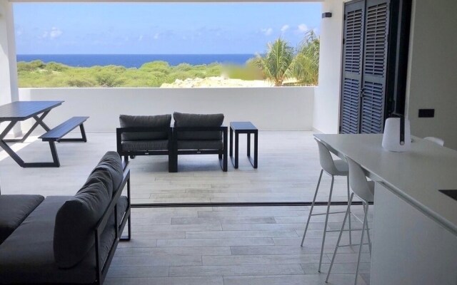 Blue Bay Beach Penthouse Reef 5