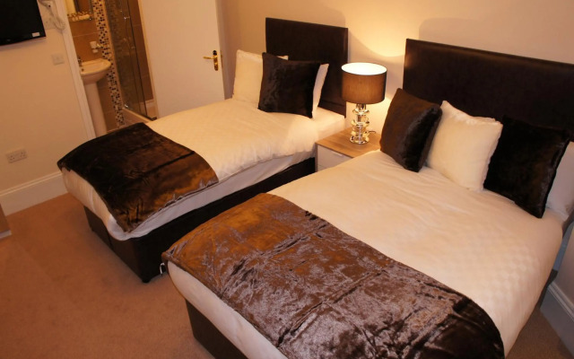 Sapphire Hotel