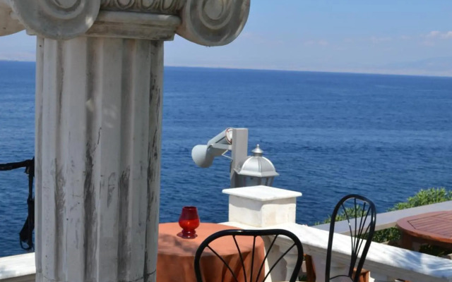 Mistral Apartments Aegina