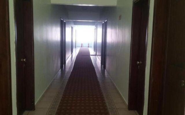 Guvenir Hotel