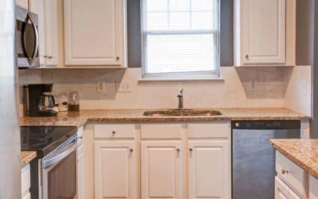 4 Bedroom, Parkside Terrace Lane