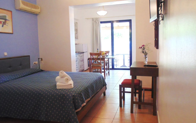 Paraktio Beach Apartments