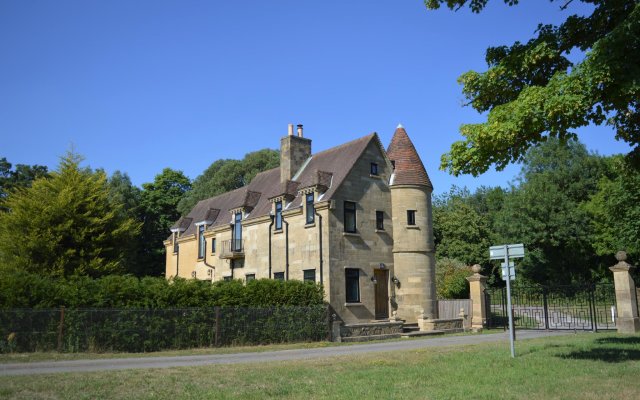 East Lodge Bolney
