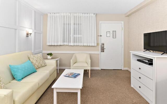 Brighton Suites Hotel