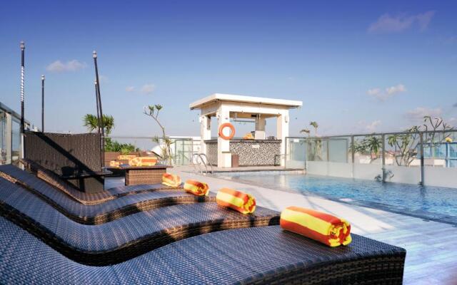 ZEN Rooms Kuta Square Mall