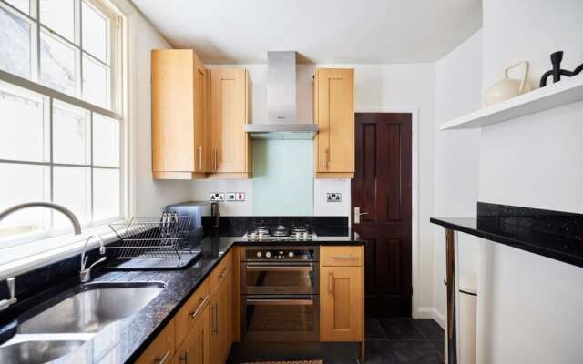 The London Wonder - Adorable 2bdr Flat With Patio