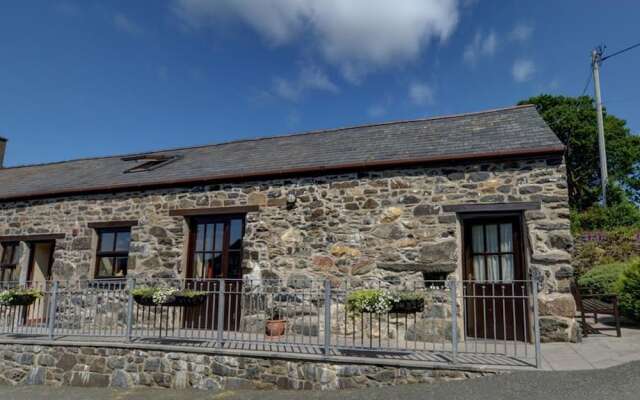 Luxurious Holiday Home in Llanrwst Near River
