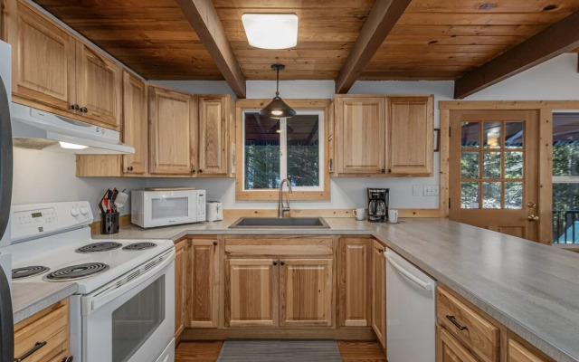 Riverhouse 3 Bedroom Home