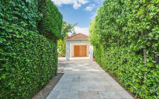 Ultimate Sandringham Beach Front Luxury House