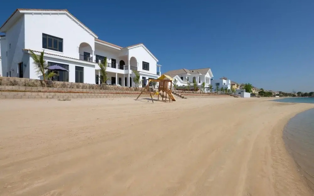 Villa on Beach w Private Pool The Palm Jumeirah