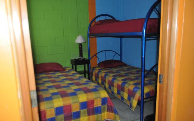 Hostal Guatefriend's - Hostel