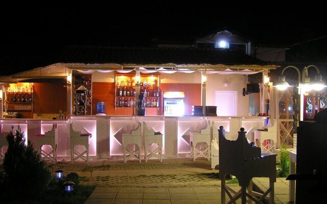 Friends Hotel