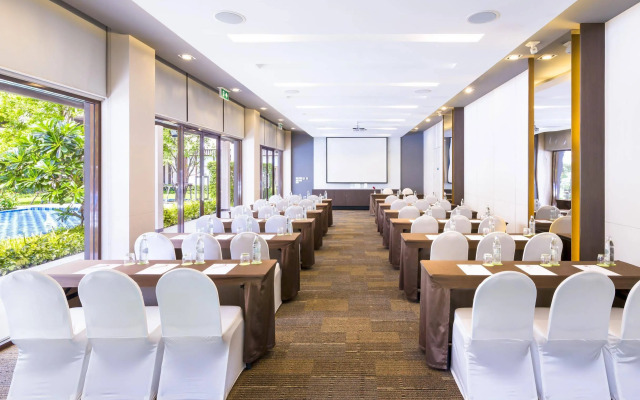 ibis Bangkok Riverside