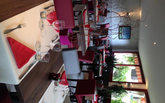 Logis Hôtel La Terrasse Fleurie