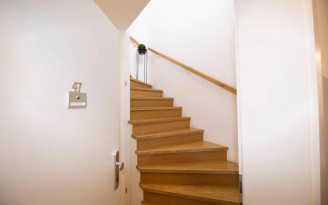 Sunny & cozy Penthouse with Balcony DG4