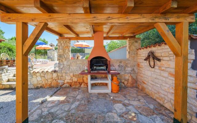 Apartment with pool Visnjan