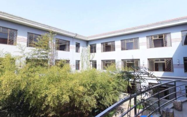 Xixia Guanhe International Hotel