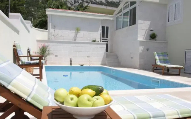 Villa Biston