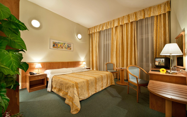 Hotel Aron