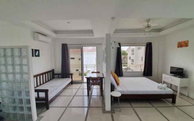 Clubboracay Apartelle