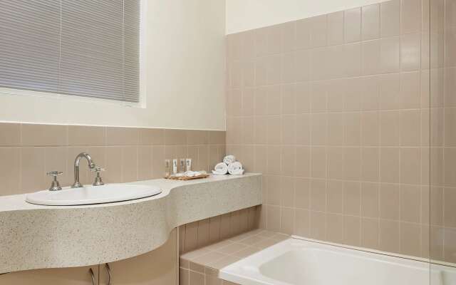 Best Western Northbridge Apartments