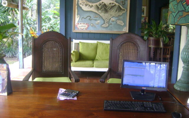 Taman Bebek Resort & Spa