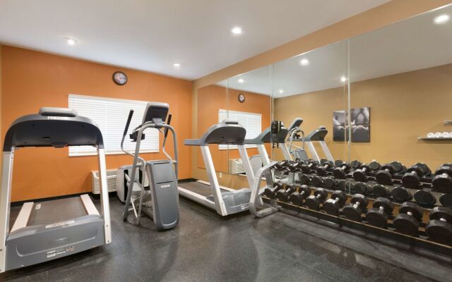 Country Inn & Suites by Radisson, Rochester, MN