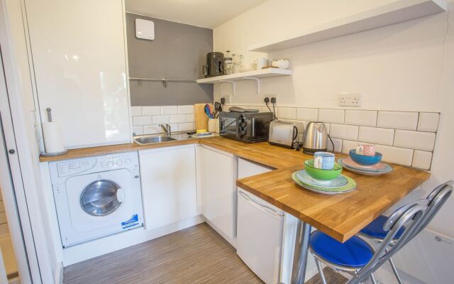 Snug with Views of the Chilterns